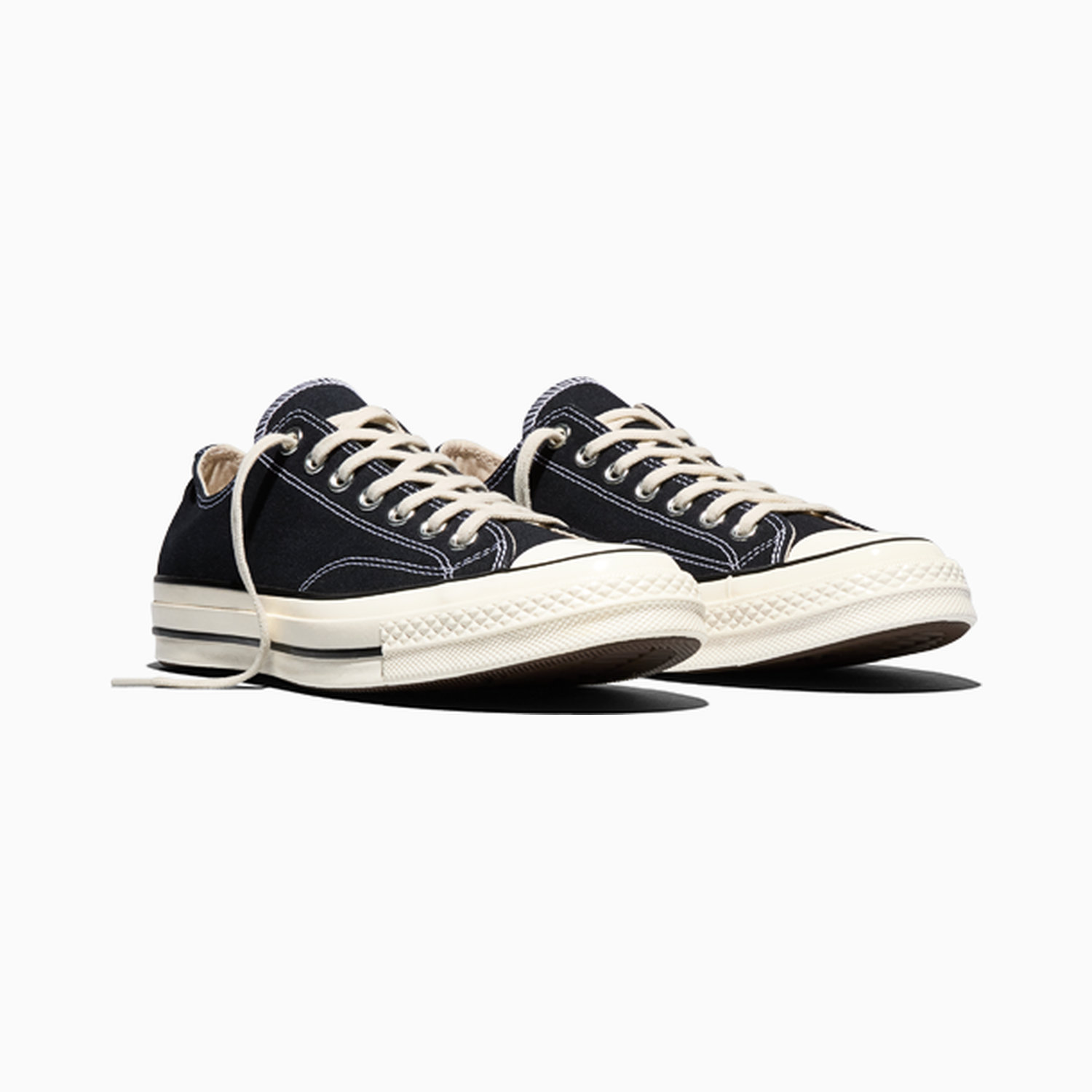 CHUCK 70 image number null