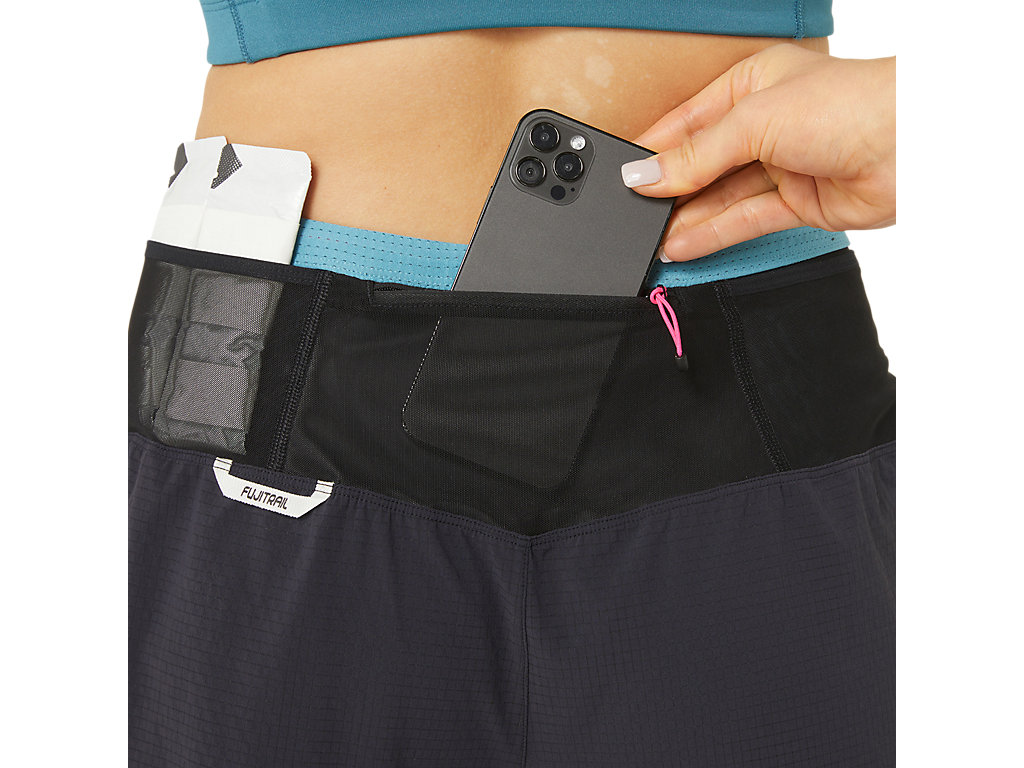 ASICS FUJITRAIL 2-N-1 SHORT image number null