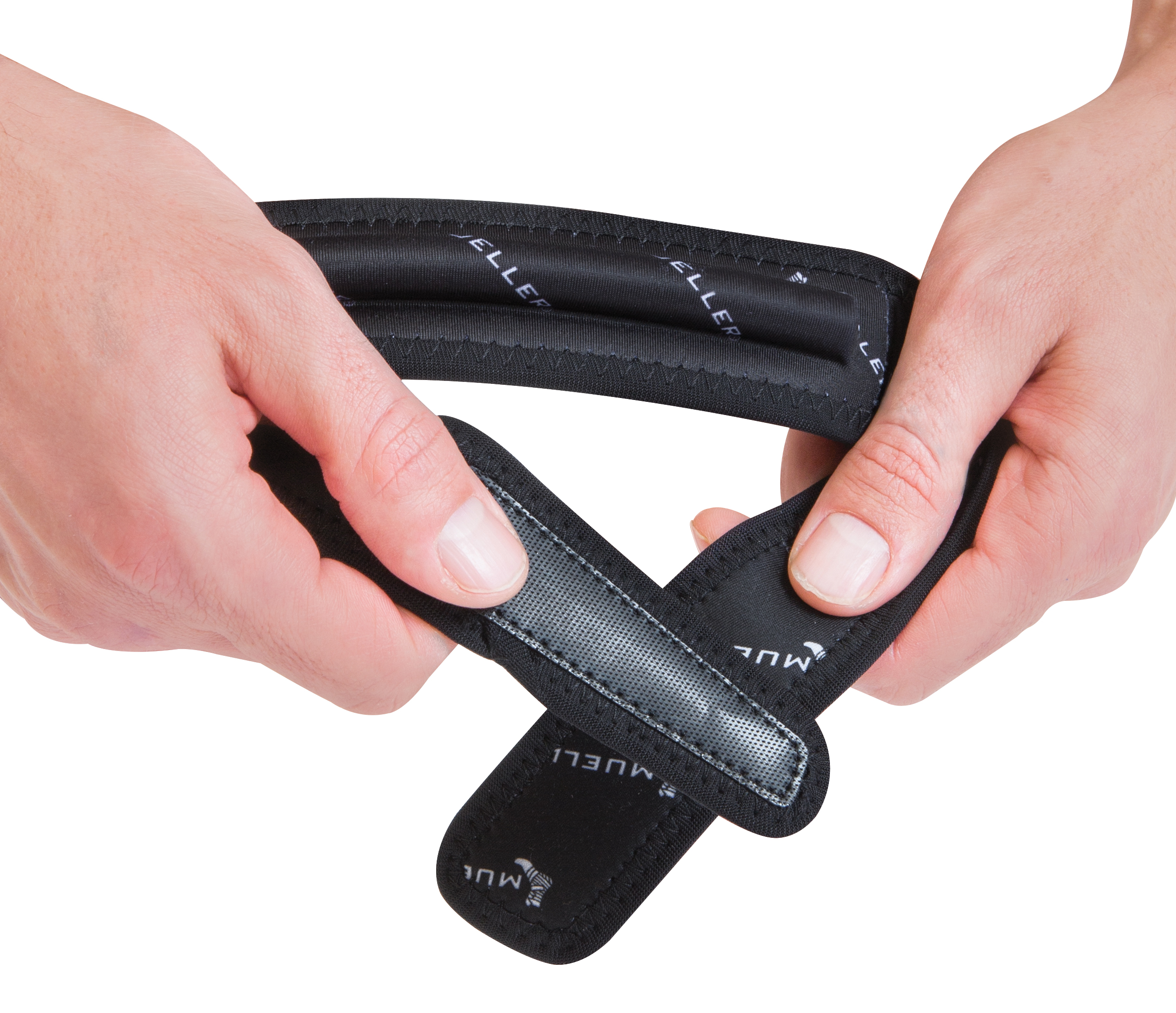 MUELLER® JUMPER'S KNEE STRAP BLACK, , large image number null